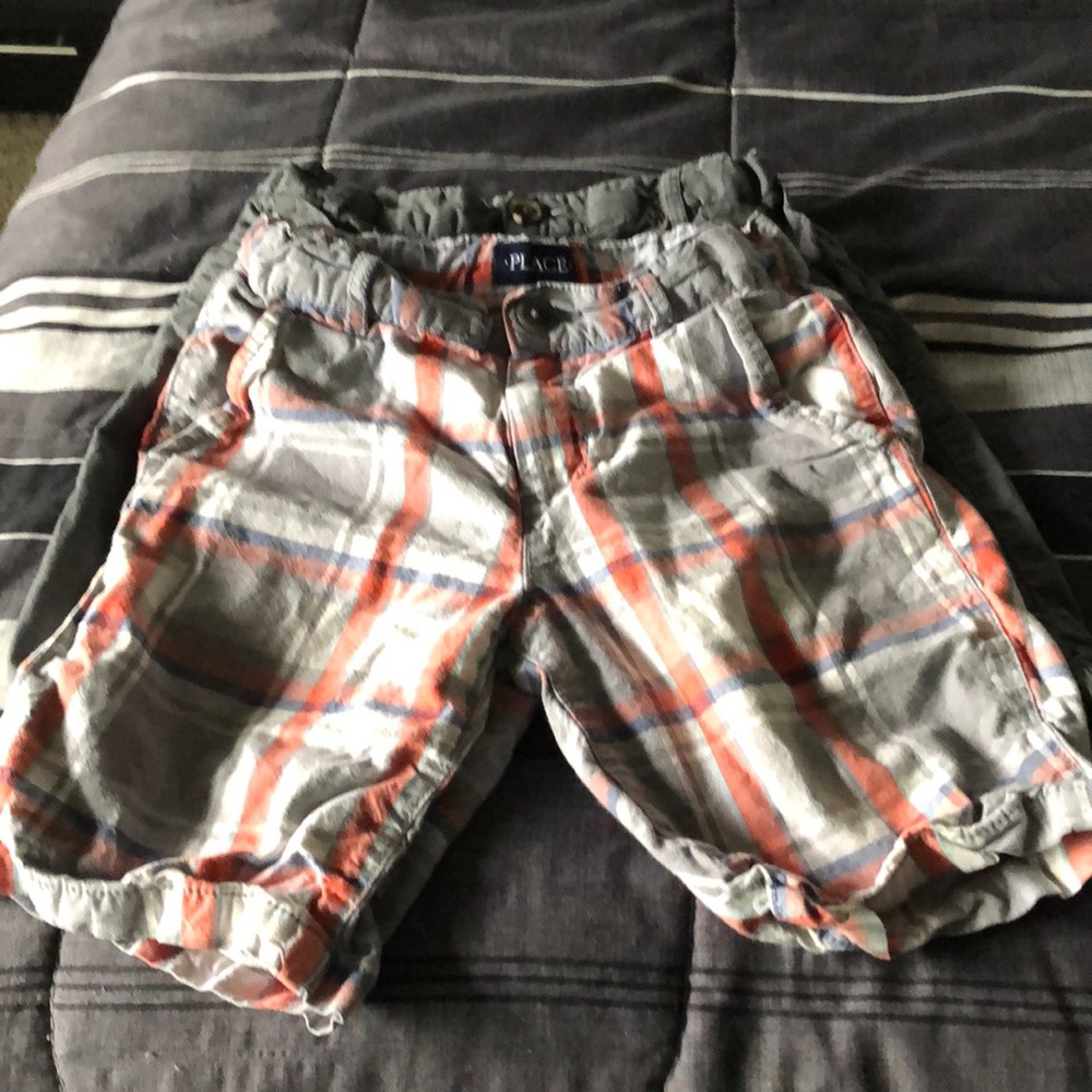 Bundle of 2 shorts